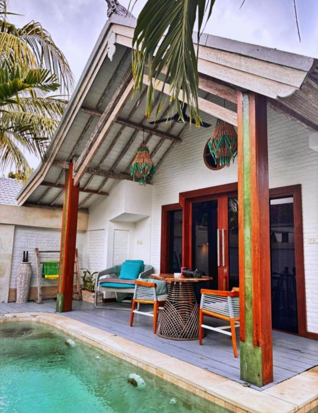 The White Key Luxury Villas ギリ・トラワンガン エクステリア 写真