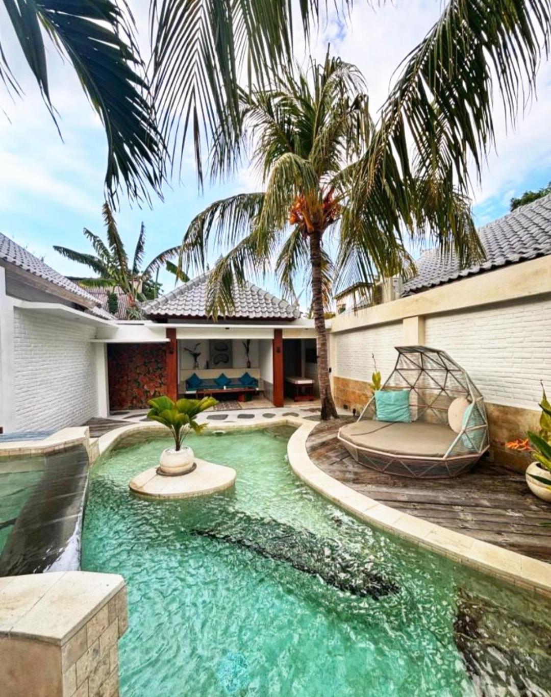 The White Key Luxury Villas ギリ・トラワンガン エクステリア 写真